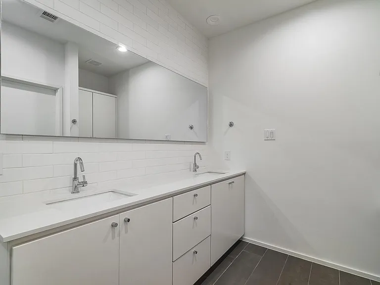6059 La Vista Dr — Photo 22