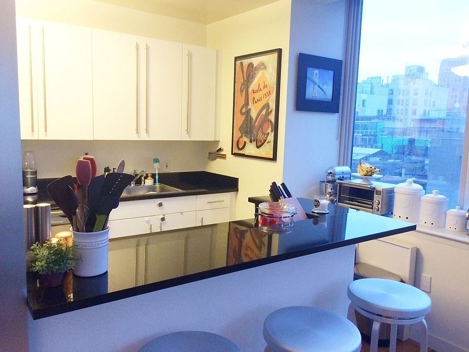 2nd image of 110 Liberty St #21E