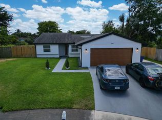 10908 Grandview Ct, Royal Palm Beach, FL 33411