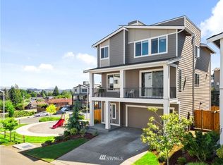 8243 S 118th Ln, Seattle, WA 98178