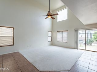 675 W Ash Ridge Dr, Green Valley, AZ 85614