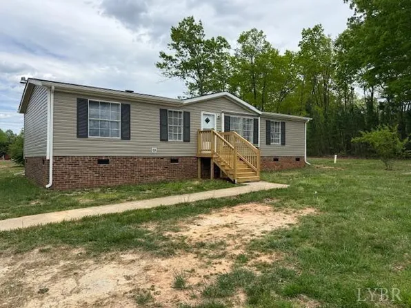 3112 Red House Rd, Appomattox, VA 24522