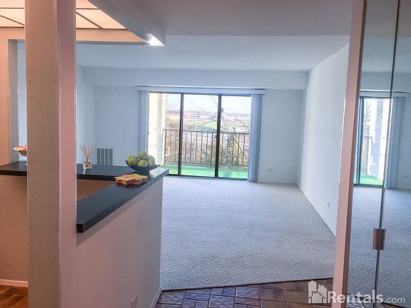 3rd image of 350 Plum Creek Dr APT 209