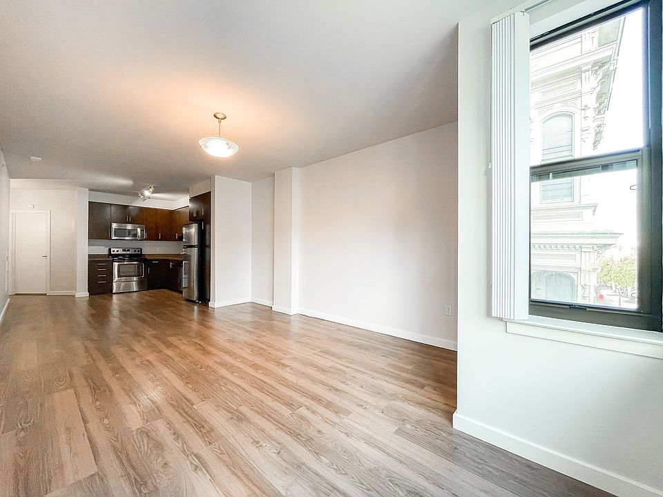 1st image of 1816 Eddy St #103