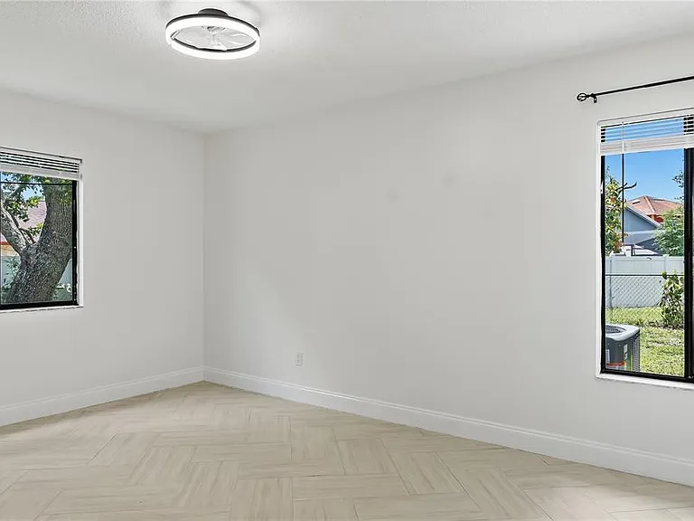 182 Pinewood Cir — Photo 14