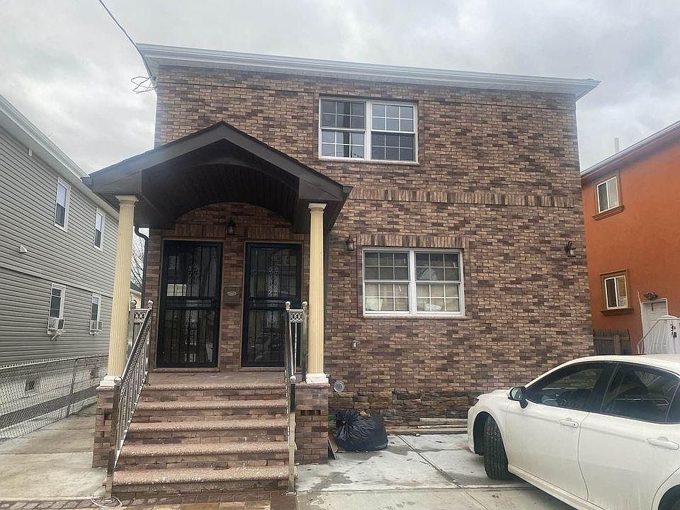 1st image of 11014 178th St #3