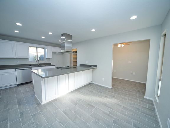 5th image of 7552 E Carol Cir