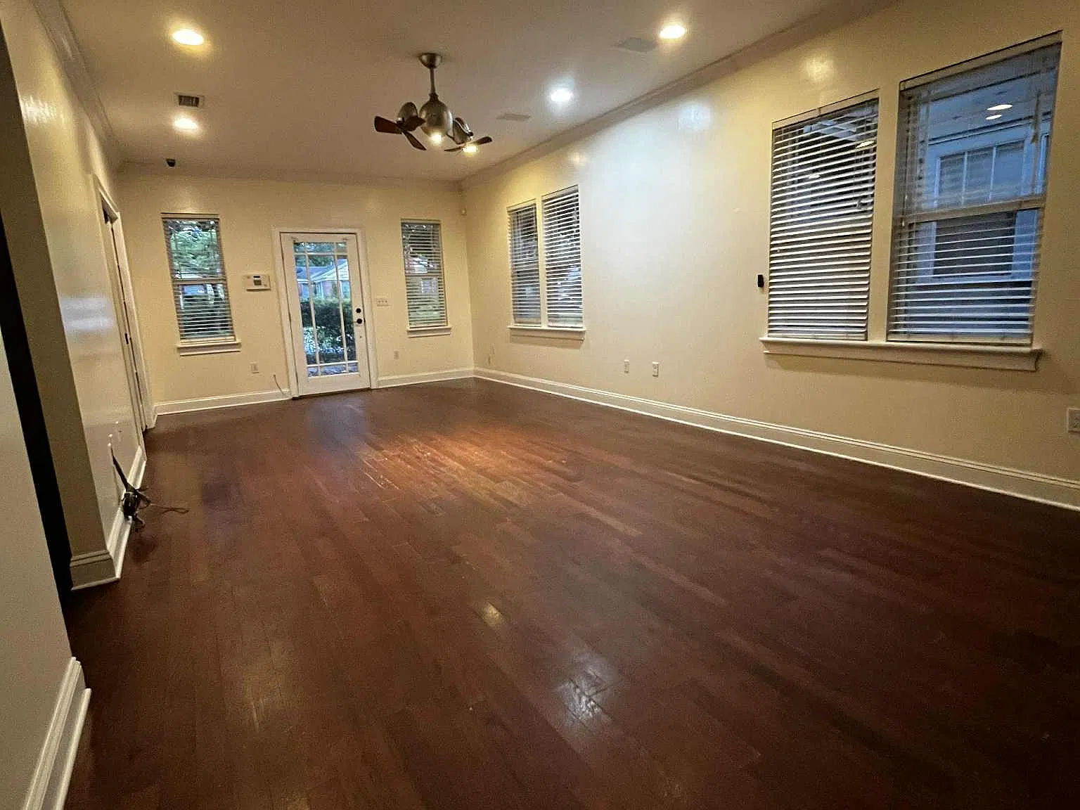 3 bed, 1148 sqft, $1,795 — Photo 3
