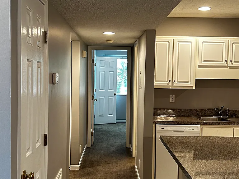 4204 Browns Ln #104 — Photo 7