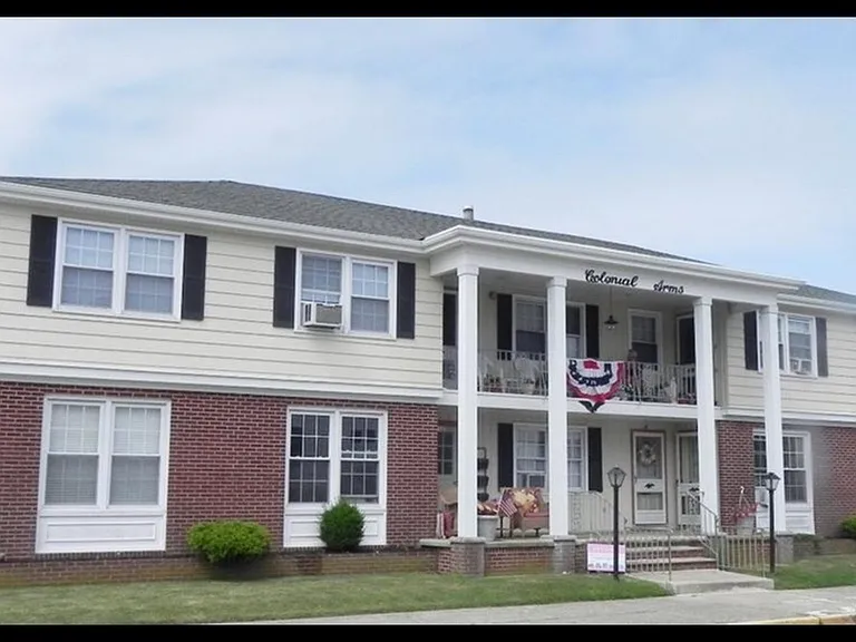 1600 Asbury Ave #F — Photo 1