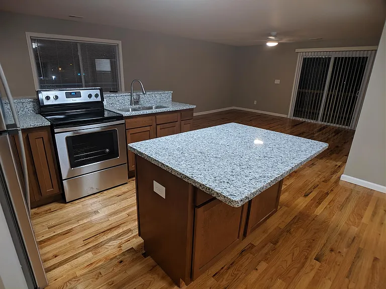 2435 S Dixie Dr — Photo 30
