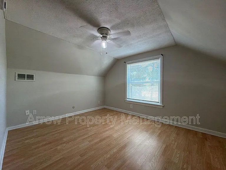 5121 Pioneers Blvd — Photo 24