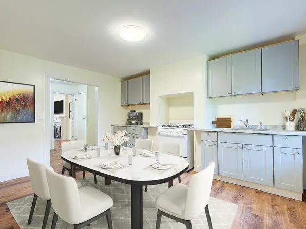 435 Macon Street image 4 of 17