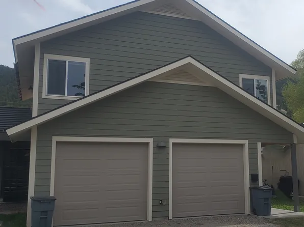664 Hall St, Jackson, WY 83001