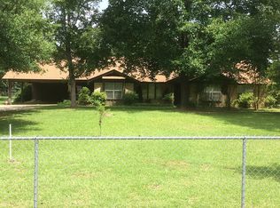 18 Inwood Rd, Texarkana, TX 75501