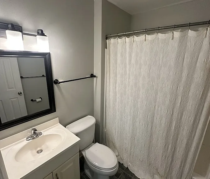 8216 Shady Spring Dr — Photo 15