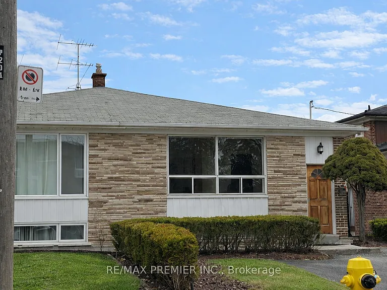 199 Gracedale Blvd #MAIN FLOOR — Photo 2