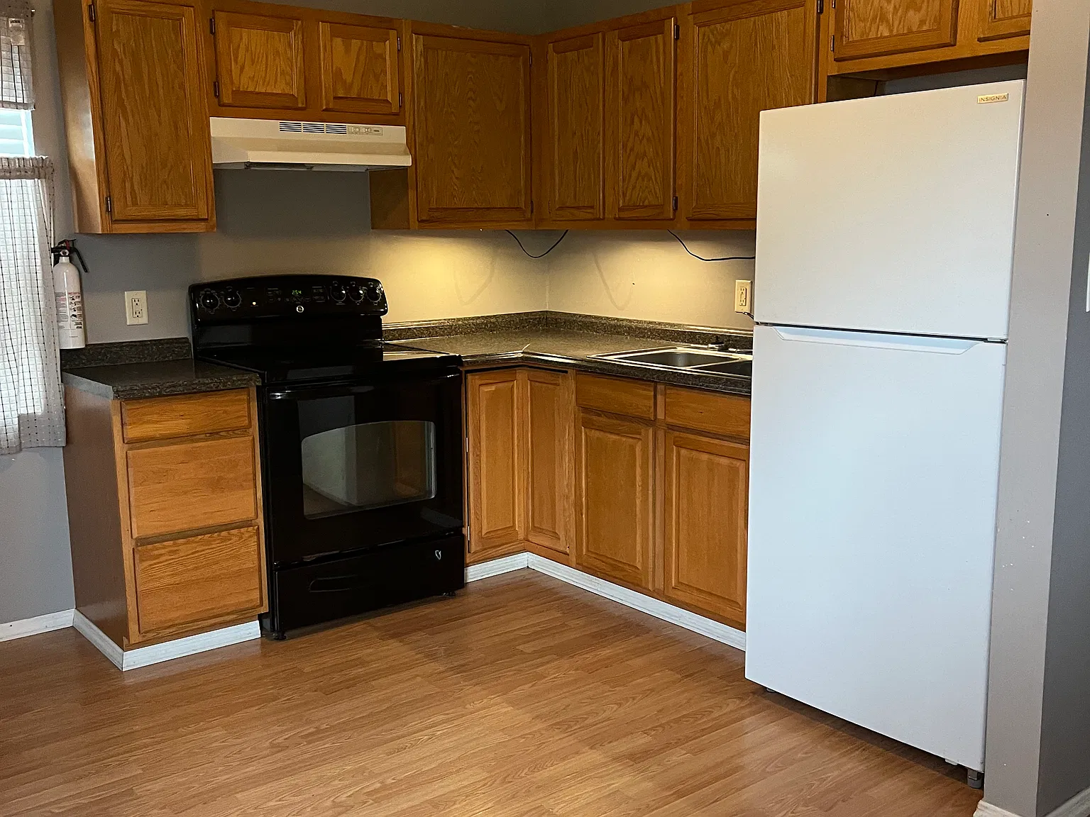 2 bed, $1,000 — Photo 3