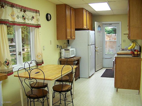 5th image of 2408 Sonora St