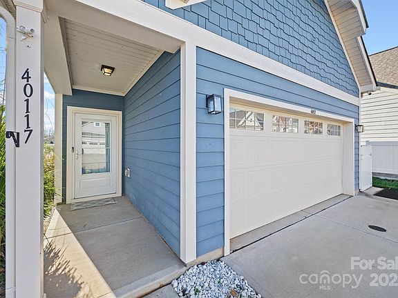 2nd image of 40117 Crooked Stick Dr