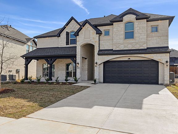 2nd image of 5604 Winona Ln