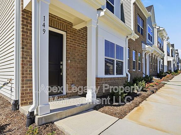 4th image of 149 Blue Melody Ave