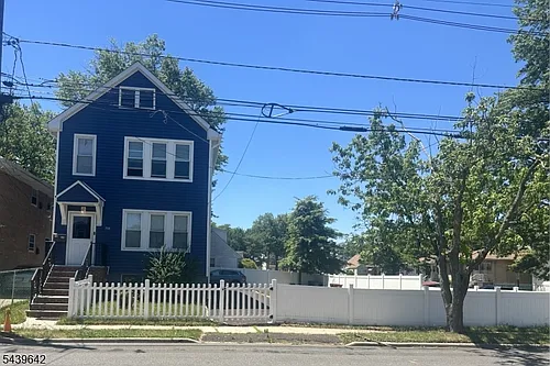 715 Lincoln St #2 Photo 1