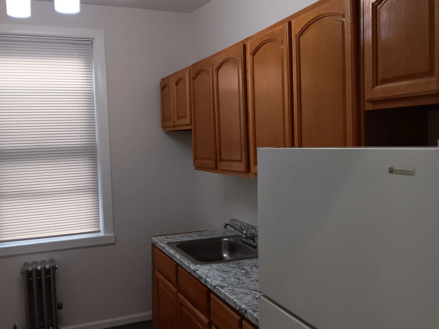 2 bed, 650 sqft, $2,600 — Photo 3