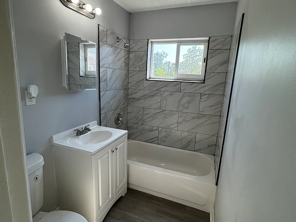 Newly fully renovated bathroom