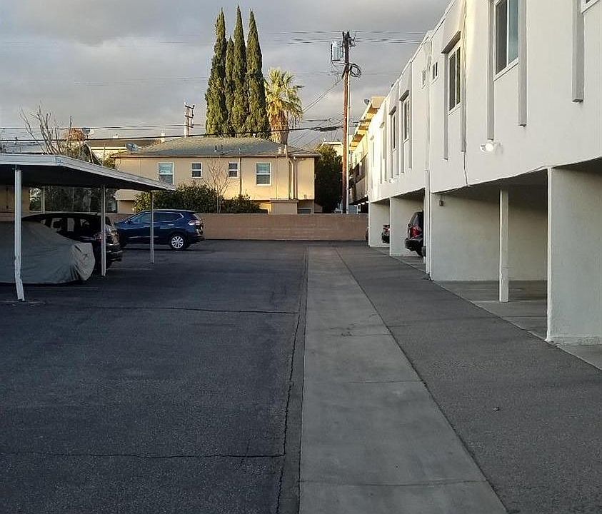 1st image of 10847 Blix St Unit 2