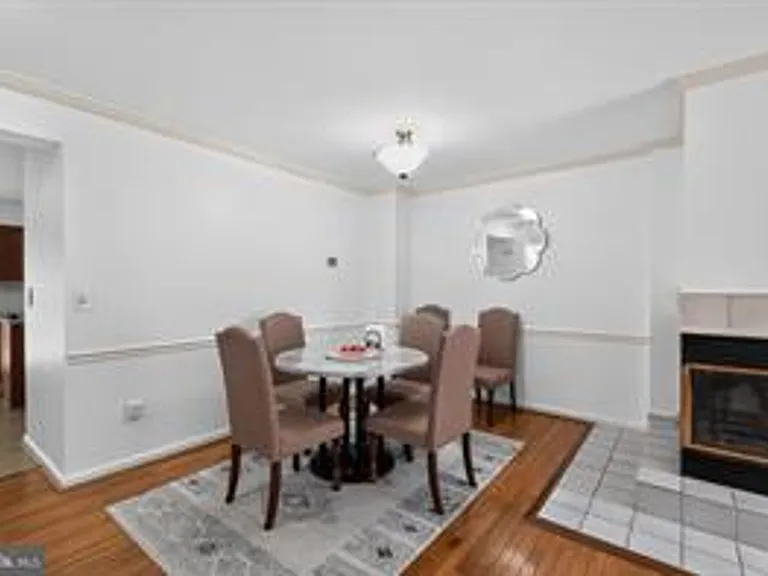 10 Augustine Ct — Photo 24