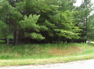 155 Robinhood Way, Gladwin, MI 48624