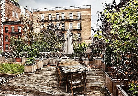 5th image of 790 Greenwich St APT 2D