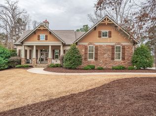 135 Burkwood Ct, Fayetteville, GA 30215