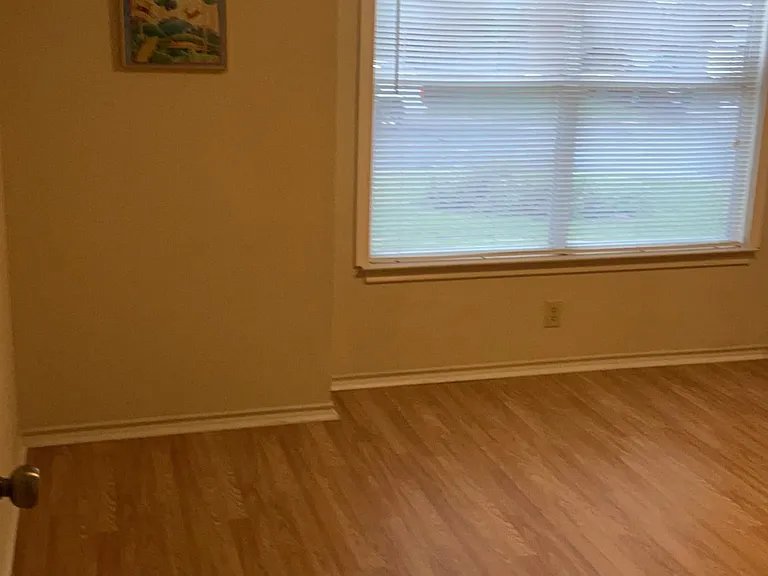 7011 Mary Todd Dr — Photo 5