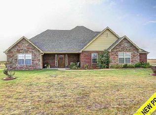 4918 E Breeze Dr, Oologah, OK 74053