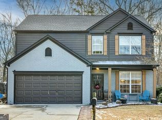 3041 Belfaire Lake Dr, Dacula, GA 30019