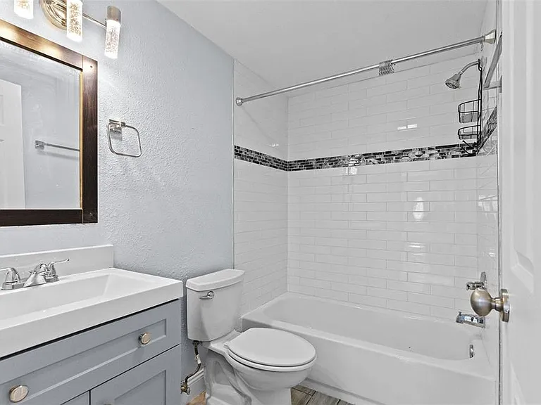 13916 Sommers Ave — Photo 26