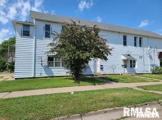 100 N 4th St, Clinton, IA 52732