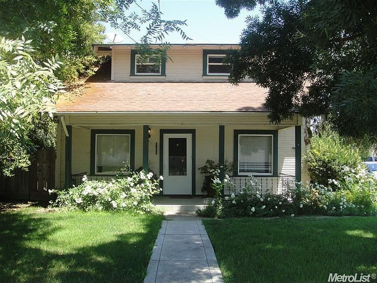1st image of 592 1st St