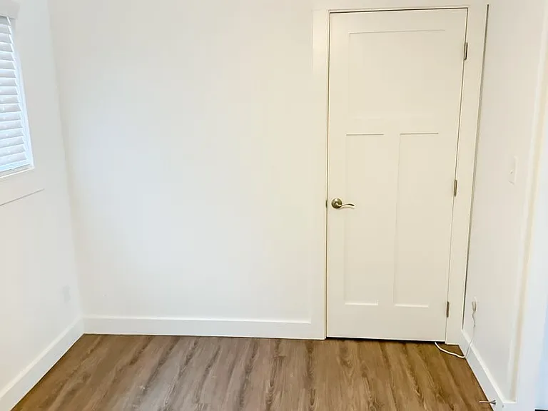 J3 Apartments — Photo 7