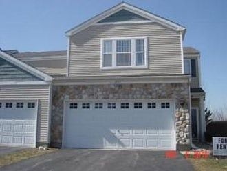 1st image of 3883 Blackstone Dr