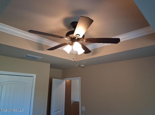 21449 W Edgewood Dr, Saucier, MS 39574