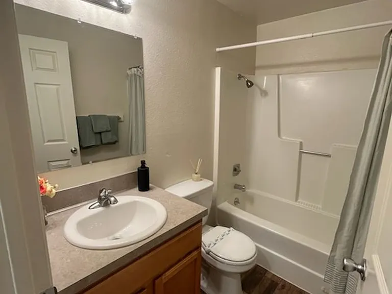 360 S Locust St #350 — Photo 11