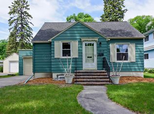 1517 7th St S, Fargo, ND 58103