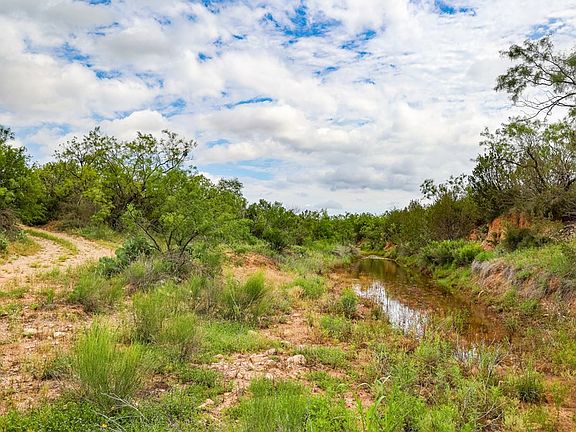 3rd image of 8968 N Highway 208