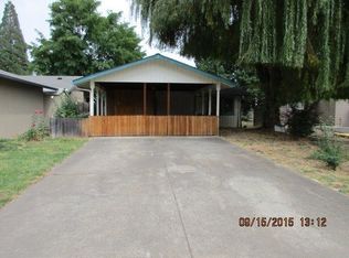 575 Van Wey Cir, Eagle Pt, OR 97524