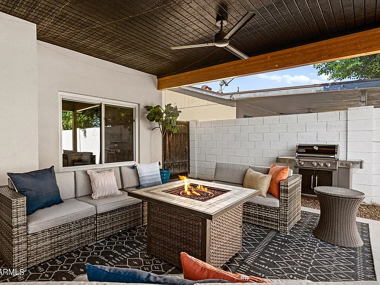 1027 W Peralta Ave — Photo 7