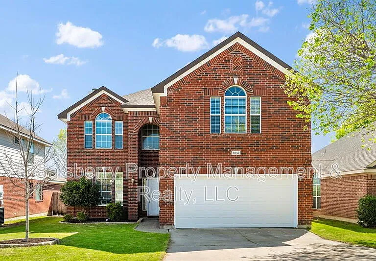 4943 Sunset Ridge Dr — Photo 1