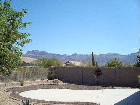 3rd image of 6584 E Hacienda La Noria Ln
